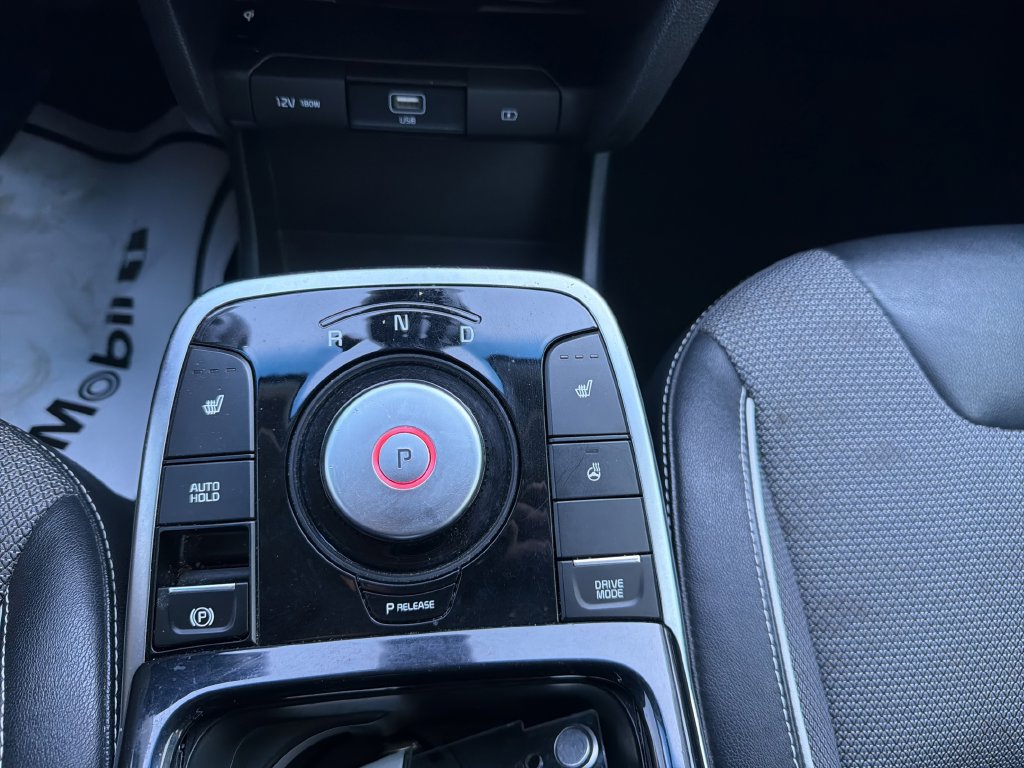 Used 2022 Kia Niro EX w/ Cold Weather Package FWD image 27