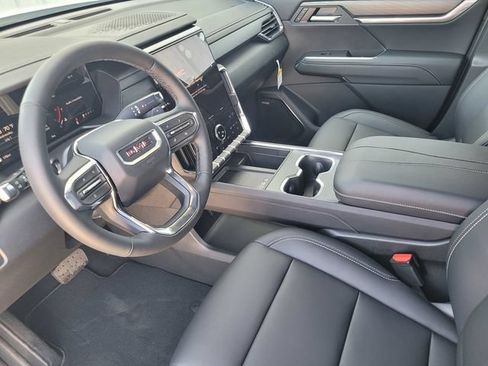 New 2026 GMC Acadia Elevation w/ Elevation Premium Package AWD/4WD image 18