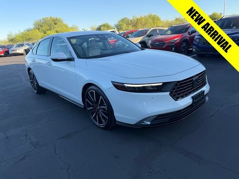 Used 2023 Honda Accord Touring image 1