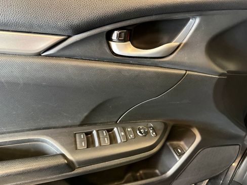 Used 2020 Honda Civic Sport image 19