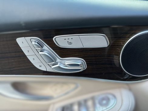 Used 2022 Mercedes-Benz GLC 300 image 14