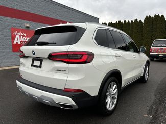 Used 2022 BMW X5 xDrive40i video 3