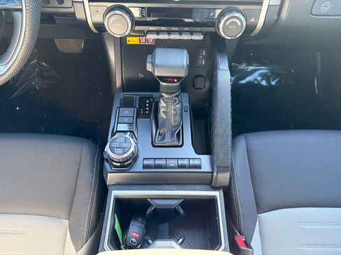 Certified 2024 Toyota Tacoma TRD Off-Road w/ TRD Off Road Upgrade Package image 29