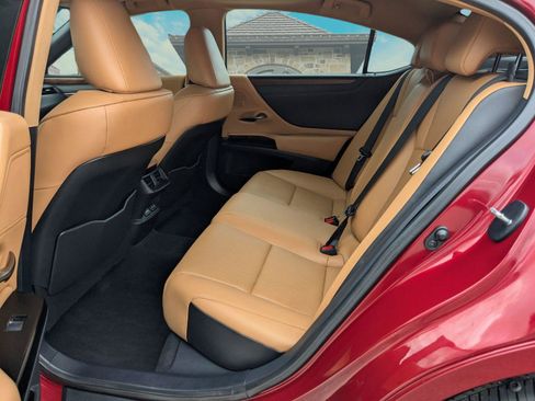 Certified 2025 Lexus ES 350 w/ Premium Package FWD image 18