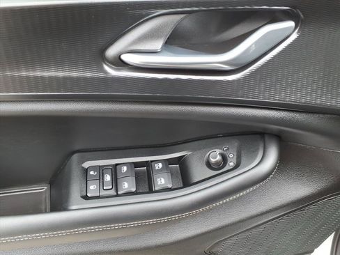 Used 2025 Jeep Grand Cherokee L Altitude AWD/4WD image 20