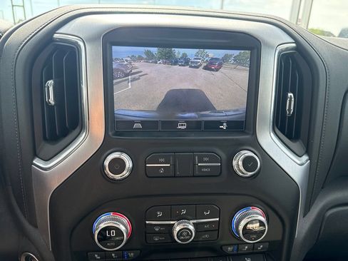 Used 2021 GMC Sierra 1500 SLT w/ SLT Premium Plus Package AWD/4WD image 19