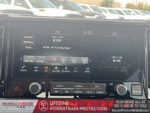 Used 2025 Nissan Frontier PRO-4X image 8