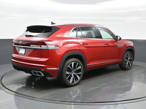 Used 2024 Volkswagen Atlas Cross Sport SEL Premium R-Line image 6
