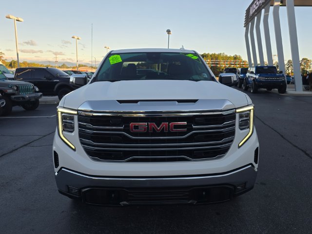 Used 2025 GMC Sierra 1500 SLT AWD/4WD image 8