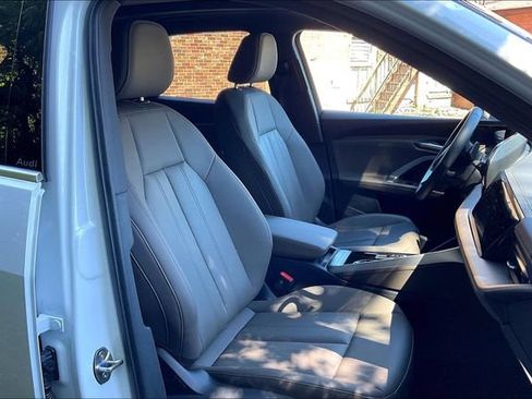 Certified 2025 Audi Q5 Premium Plus w/ Premium Plus AWD/4WD image 7