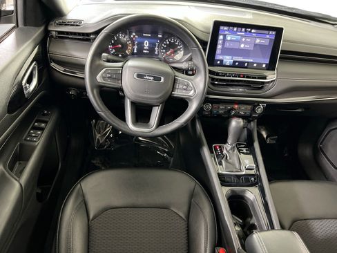 Used 2022 Jeep Compass Latitude w/ Convenience Group AWD/4WD image 21