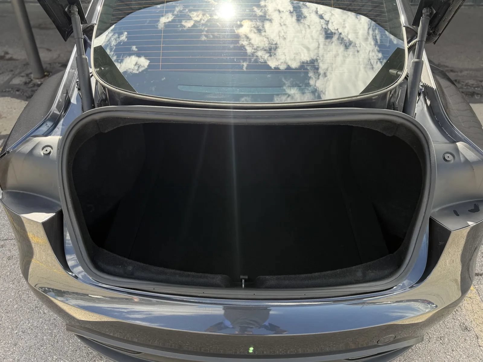 Used 2024 Tesla Model 3 Standard Range RWD image 17