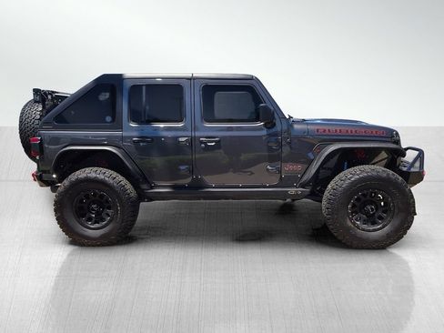 Used 2018 Jeep Wrangler Unlimited Rubicon w/ Dual Top Group AWD/4WD image 3