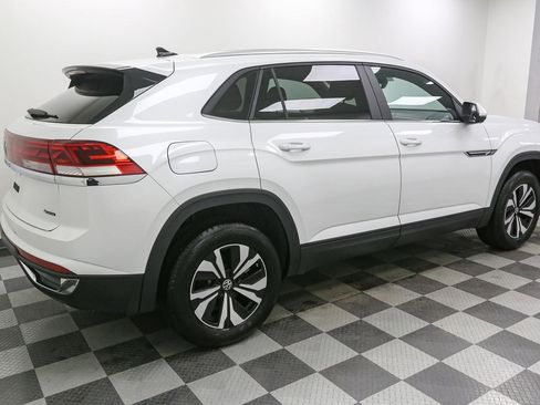 New 2026 Volkswagen Atlas Cross Sport SE image 9