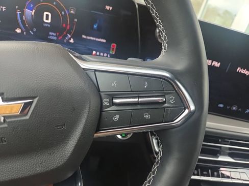 Used 2024 Chevrolet Traverse LT w/ Trailering Package image 15