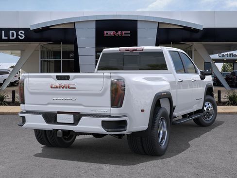 New 2026 GMC Sierra 3500 Denali w/ Technology Package AWD/4WD image 4