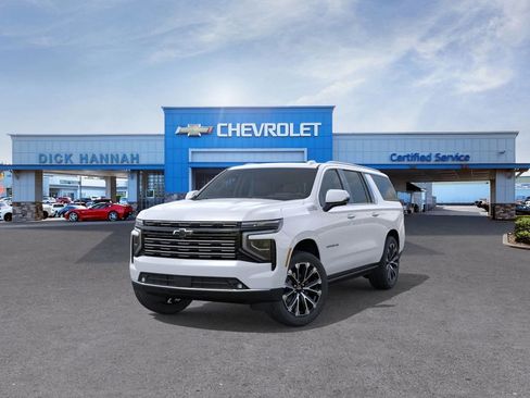 New 2026 Chevrolet Suburban High Country image 9