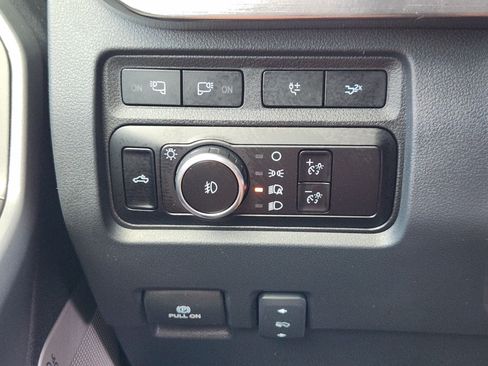 Used 2023 Ford F250 Lariat w/ Lariat Ultimate Package AWD/4WD image 21