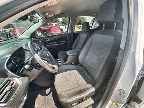 Used 2022 Chevrolet Equinox LT FWD image 18