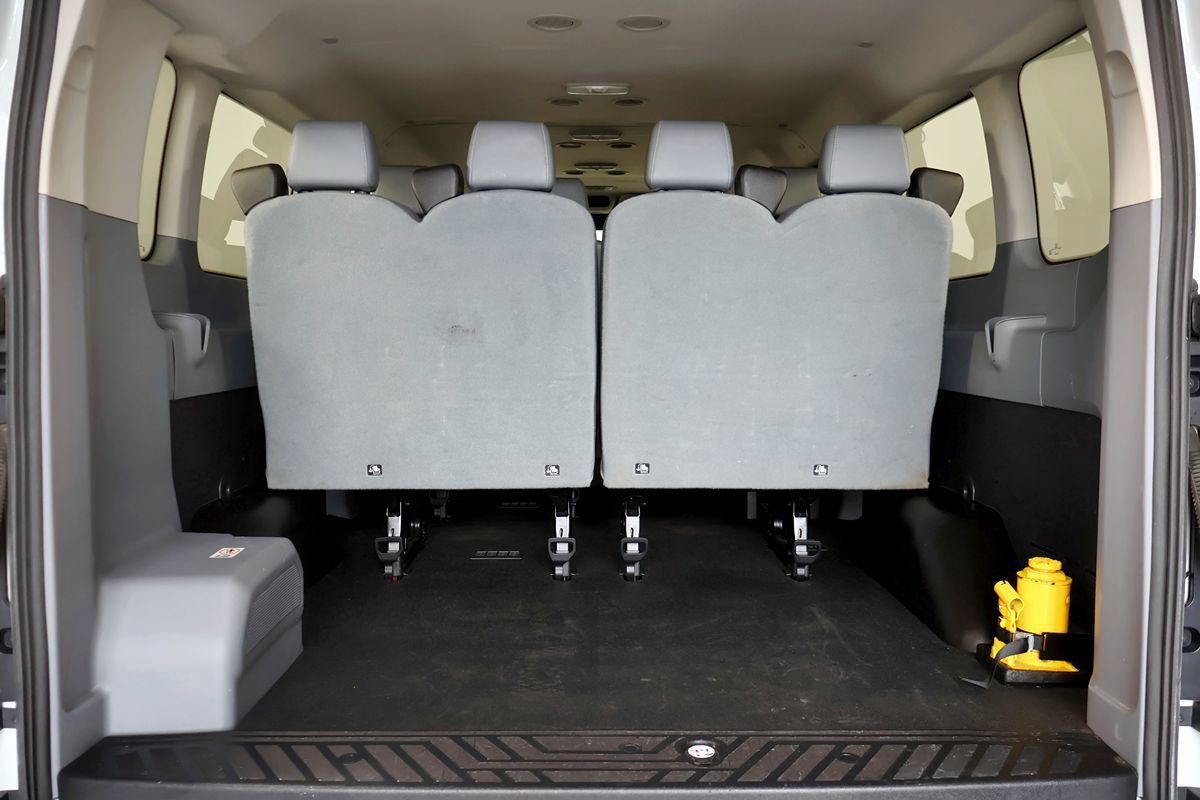 Used 2018 Ford Transit 350 XL RWD image 12