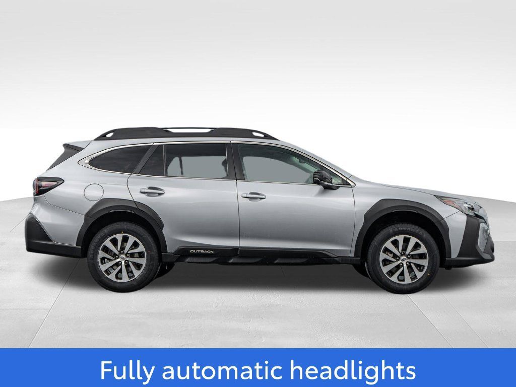 Used 2023 Subaru Outback Premium AWD/4WD image 8