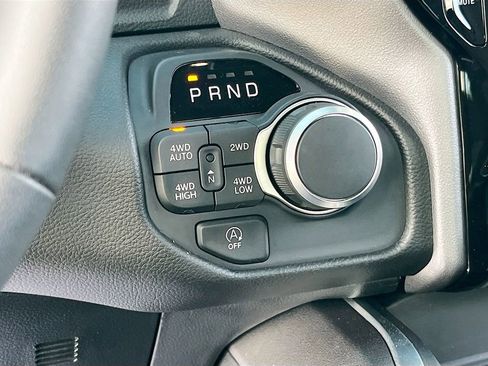Certified 2025 RAM 1500 Big Horn AWD/4WD image 17