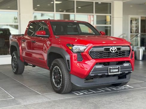 New 2025 Toyota Tacoma TRD Off-Road image 6