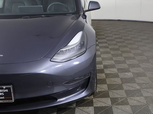 Used 2023 Tesla Model 3 Standard Range image 14