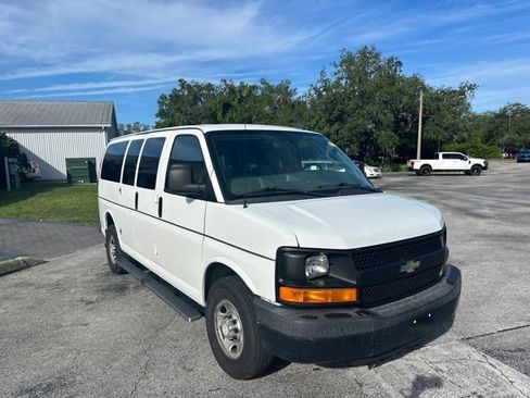 Used 2016 Chevrolet Express 2500 LS RWD image 7