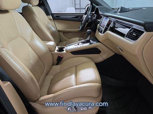 Used 2018 Porsche Macan S image 19