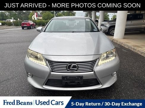 Used 2013 Lexus ES 350 FWD image 2