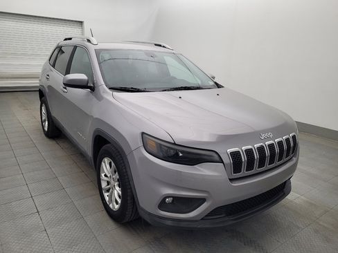 Used 2019 Jeep Cherokee Latitude w/ Popular Appearance Group FWD image 13