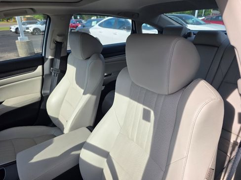 Used 2018 Honda Accord EX-L image 12