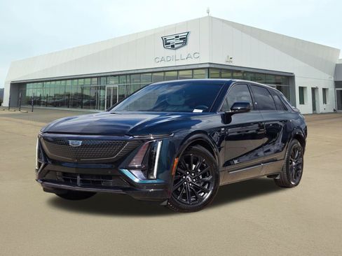 Used 2024 Cadillac Lyriq Sport RWD image 1