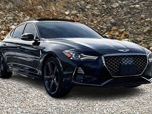 Used 2019 Genesis G70 3.3T Advanced w/ Sport Package image 10