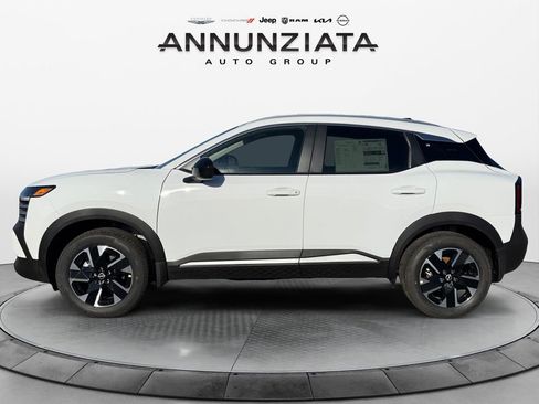 New 2026 Nissan Kicks SV w/ SV Premium Package image 2