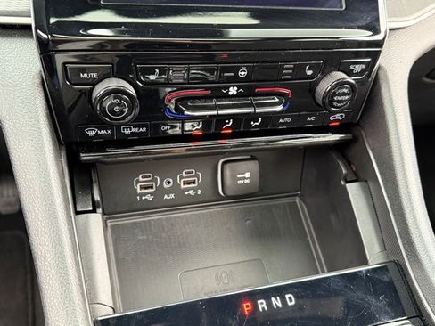 Certified 2024 Jeep Grand Cherokee Laredo X w/ Luxury Tech Group I image 22