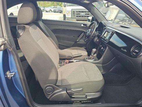 Used 2018 Volkswagen Beetle 2.0T S FWD image 10