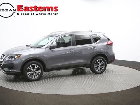 Used 2019 Nissan Rogue SV w/ Premium Package image 60
