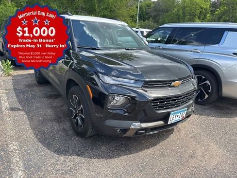 Used 2023 Chevrolet TrailBlazer ACTIV w/ Convenience Package AWD/4WD image 1