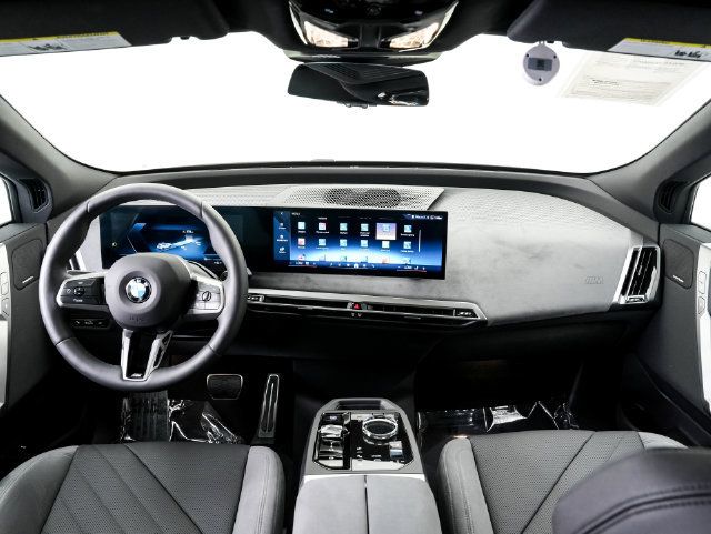 Used 2026 BMW iX xDrive60 w/ M Sport Package AWD/4WD image 18
