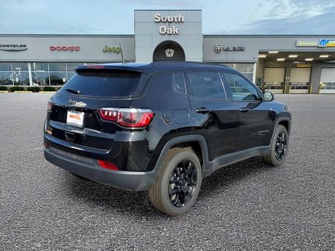 New 2026 Jeep Compass Latitude w/ Quick Order Package 29K AWD/4WD image 3