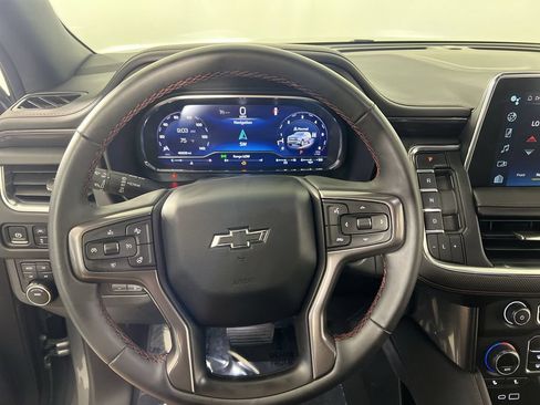 Certified 2024 Chevrolet Suburban RST w/ Luxury Package AWD/4WD image 12