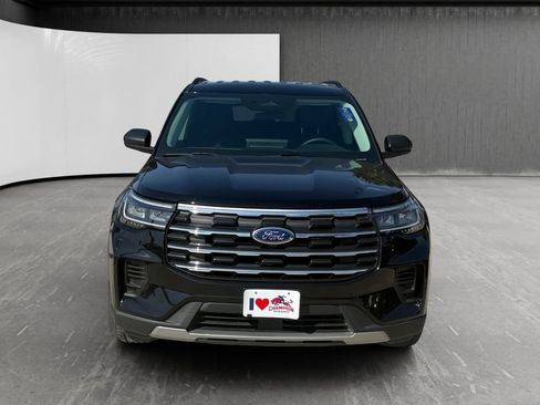Used 2025 Ford Explorer Active RWD image 8