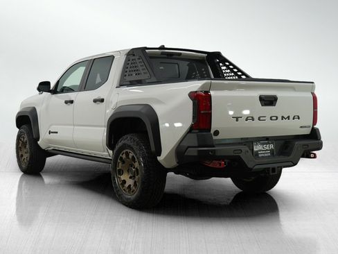 Used 2025 Toyota Tacoma 4x4 Double Cab Hybrid image 3