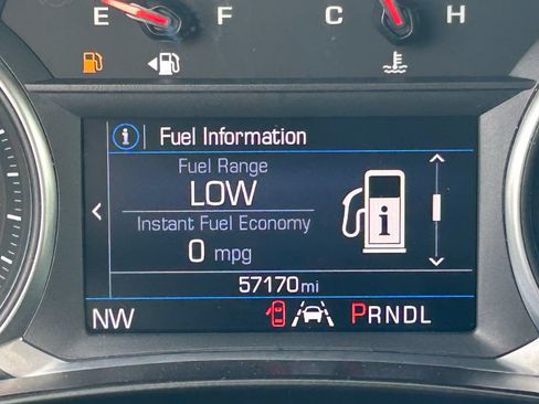 Used 2020 Chevrolet Equinox LT FWD image 22