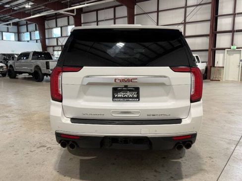 Used 2021 GMC Yukon Denali AWD/4WD image 9