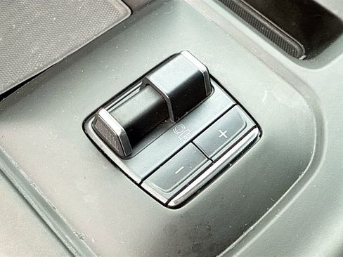 Certified 2024 GMC Sierra 2500 AT4X w/ AT4X AEV Edition image 41