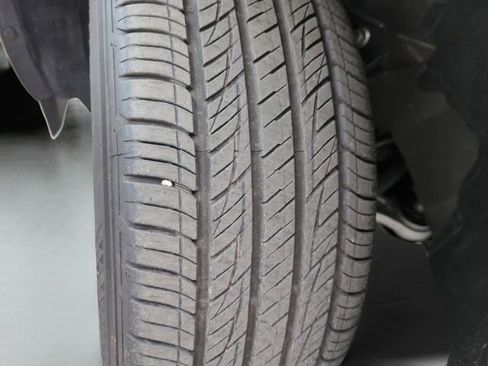 Certified 2025 Nissan Pathfinder SV image 48