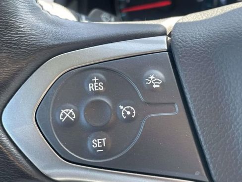 Used 2018 Chevrolet Suburban LT AWD/4WD image 22